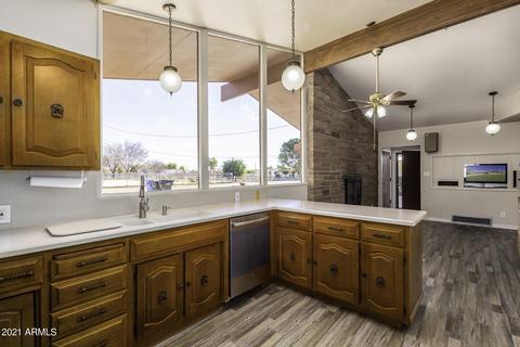 614 E Morgan Dr, Gilbert, AZ 85295 photo 7