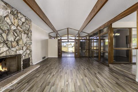 614 E Morgan Dr, Gilbert, AZ 85295 photo 2