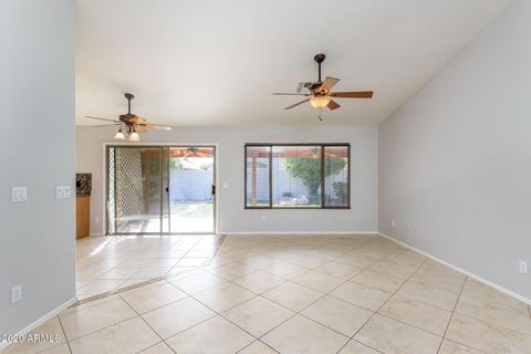 1689 E Laurel Ave, Gilbert, AZ 85234 photo 5