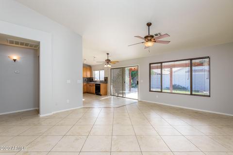 1689 E Laurel Ave, Gilbert, AZ 85234 photo 6