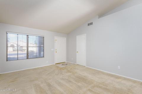 1689 E Laurel Ave, Gilbert, AZ 85234 photo 4