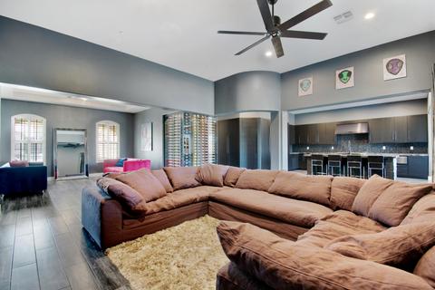 3236 E Melody Dr, Phoenix, AZ 85042 photo 1