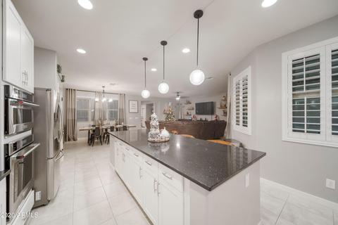 9529 E Theia Dr, Mesa, AZ 85212 photo 6