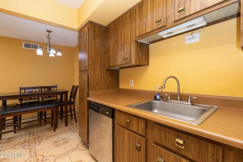721 E Montebello Ave #108, Phoenix, AZ 85014 photo 9
