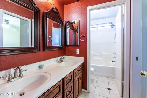 3217 E Oraibi Dr, Phoenix, AZ 85050 photo 23