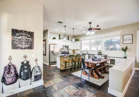 4070 E Del Rio St, Gilbert, AZ 85295 photo 9