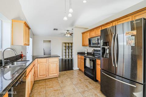 6735 Ensenada St, Mesa, AZ 85205 photo 5