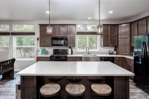 2152 Arrowhead Trl, Overgaard, AZ 85933 photo 9