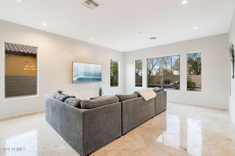 3976 Expedition Way, Phoenix, AZ 85050 photo 13