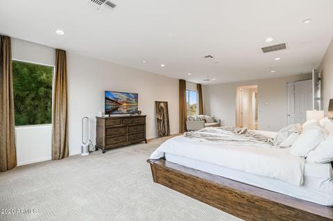 3976 Expedition Way, Phoenix, AZ 85050 photo 32