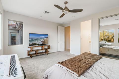 3976 Expedition Way, Phoenix, AZ 85050 photo 40