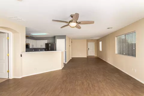 1025 E Grenadine Rd, Phoenix, AZ 85040 photo 5