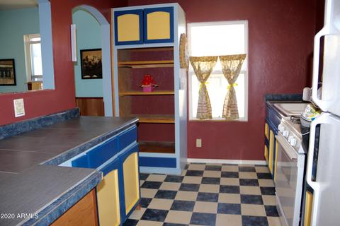 326 Park Ave, Bisbee, AZ 85603 photo 3