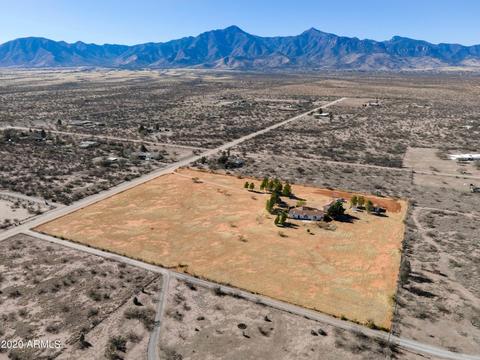 8107 E Larson Rd, Hereford, AZ 85615 photo 2