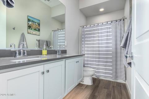 2824 E Donald Dr, Phoenix, AZ 85050 photo 13