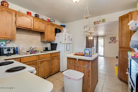 351 S Grand Dr, Apache Junction, AZ 85120 photo 7