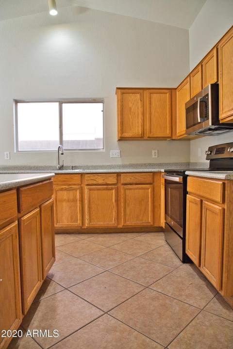 1923 E Vineyard Rd, Phoenix, AZ 85042 photo 23