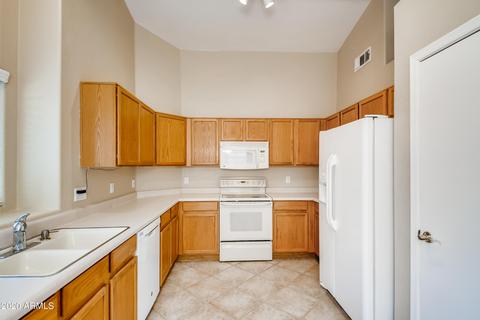 3941 E Pinon Ct, Gilbert, AZ 85234 photo 2