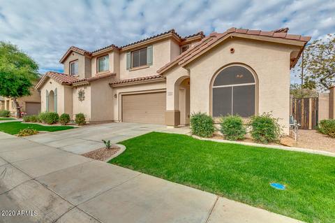 1444 Elgin St, Gilbert, AZ 85295 photo 3