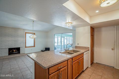 4502 E Osage Ct, Phoenix, AZ 85044 photo 9
