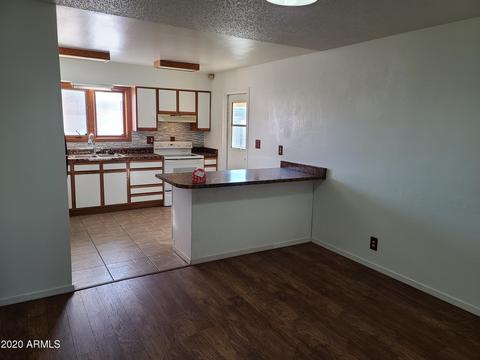 347 E Hampton Ave, Mesa, AZ 85210 photo 2