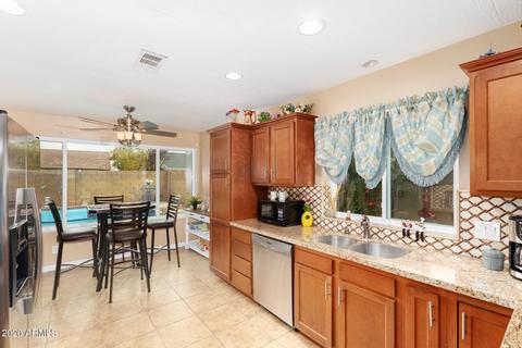 2133 Emelita Ave, Mesa, AZ 85204 photo 11