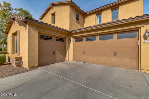 2706 E Carob Dr, Gilbert, AZ 85298 photo 4