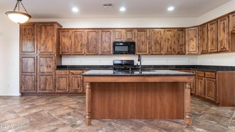 10836 E Roselle Ave, Mesa, AZ 85212 photo 6