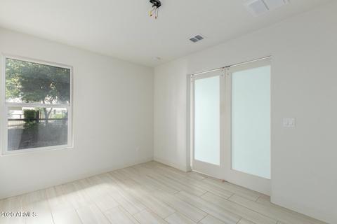 325 E Coronado Rd #17, Phoenix, AZ 85004 photo 2