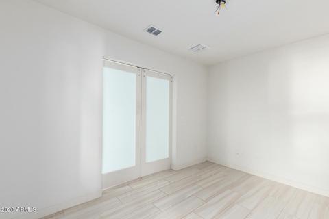 325 E Coronado Rd #17, Phoenix, AZ 85004 photo 3