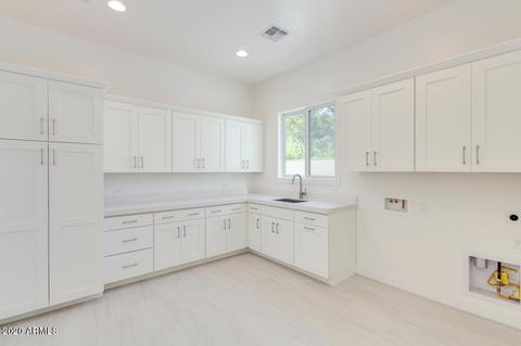 3907 E Sheila Ln, Phoenix, AZ 85018 photo 59