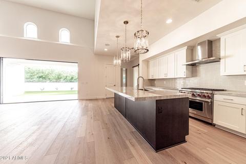 3907 E Sheila Ln, Phoenix, AZ 85018 photo 11