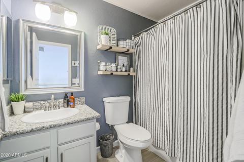 3917 E Kimberly Way, Phoenix, AZ 85050 photo 13