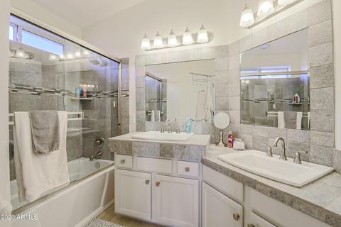 3917 E Kimberly Way, Phoenix, AZ 85050 photo 10