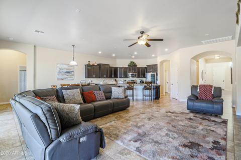 9905 S 6th Pl, Phoenix, AZ 85042 photo 3