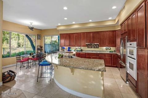 3016 E Squaw Peak Cir, Phoenix, AZ 85016 photo 9