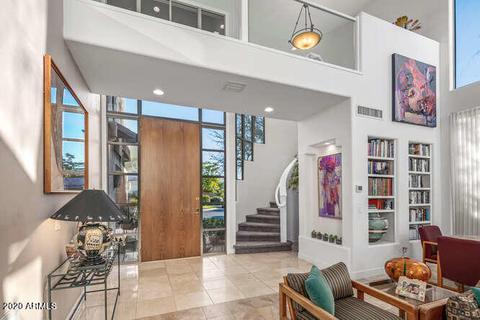 3016 E Squaw Peak Cir, Phoenix, AZ 85016 photo 4