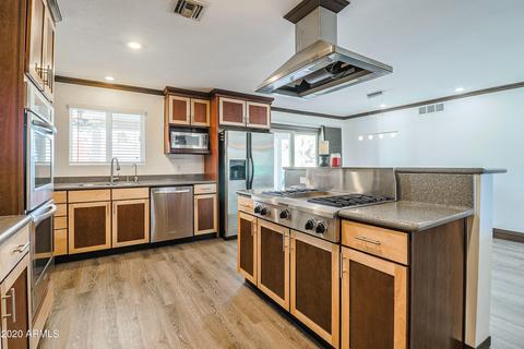 2816 E Windrose Dr, Phoenix, AZ 85032 photo 5