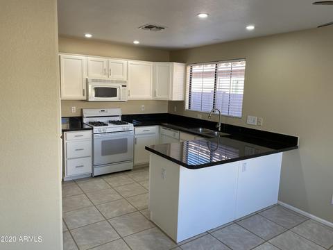 3335 E Hononegh Dr, Phoenix, AZ 85050 photo 6