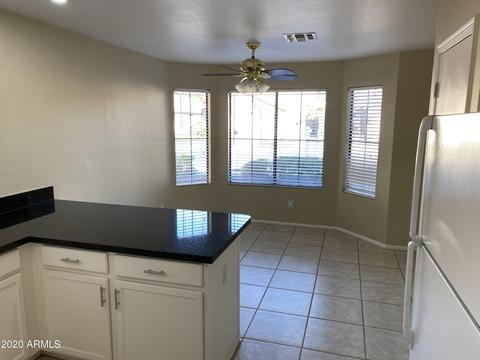 3335 E Hononegh Dr, Phoenix, AZ 85050 photo 8