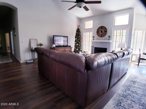 625 E Stonebridge Dr, Gilbert, AZ 85234 photo 3