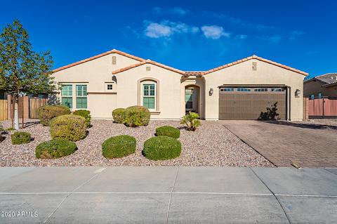 2262 E Tomahawk Dr, Gilbert, AZ 85298 photo 2