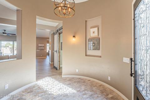 2262 E Tomahawk Dr, Gilbert, AZ 85298 photo 5