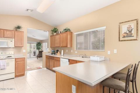 2223 E Ruby Ln, Phoenix, AZ 85024 photo 4