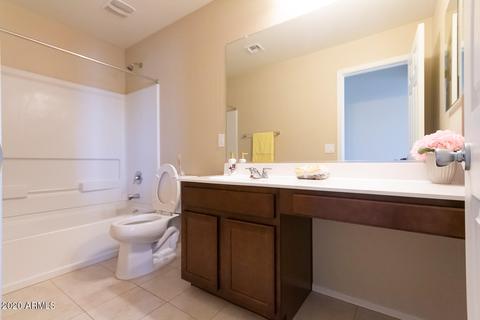 879 S Swallow Ln, Gilbert, AZ 85296 photo 15