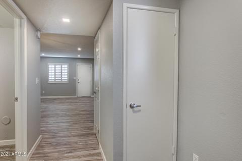 439 E Pecan Rd, Phoenix, AZ 85040 photo 9