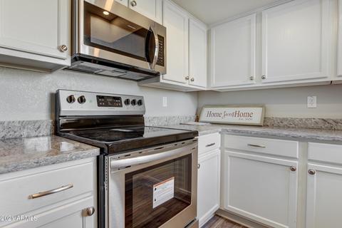 439 E Pecan Rd, Phoenix, AZ 85040 photo 1