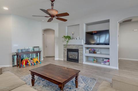 926 E Sherri Dr, Gilbert, AZ 85296 photo 9