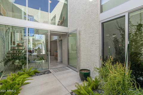 4668 N 40th St, Phoenix, AZ 85018 photo 1