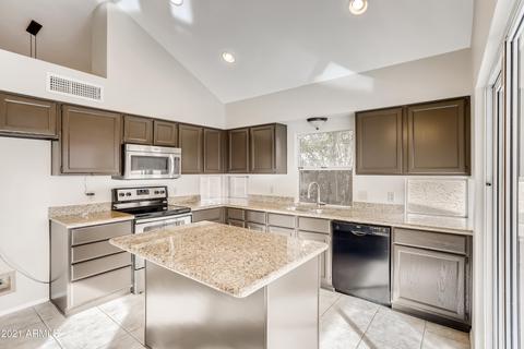 3227 E Silverwood Dr, Phoenix, AZ 85048 photo 4